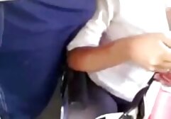 loco dominicana por el culo trío follando en público