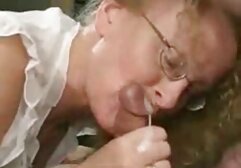 Maduro dominicana singando en el monte Trío