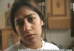 Asiático Adolescente con gafas en un coche da BJ como un dominikana xxx profesional