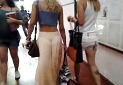 Morena Sexy juega dominicana menore singando en el monte con 2 pollas